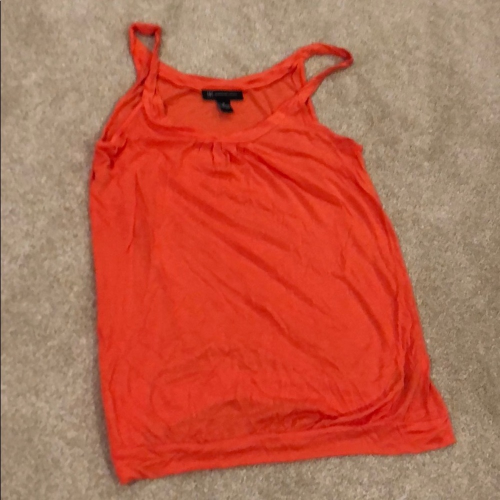 Orange Slinky bubble tank